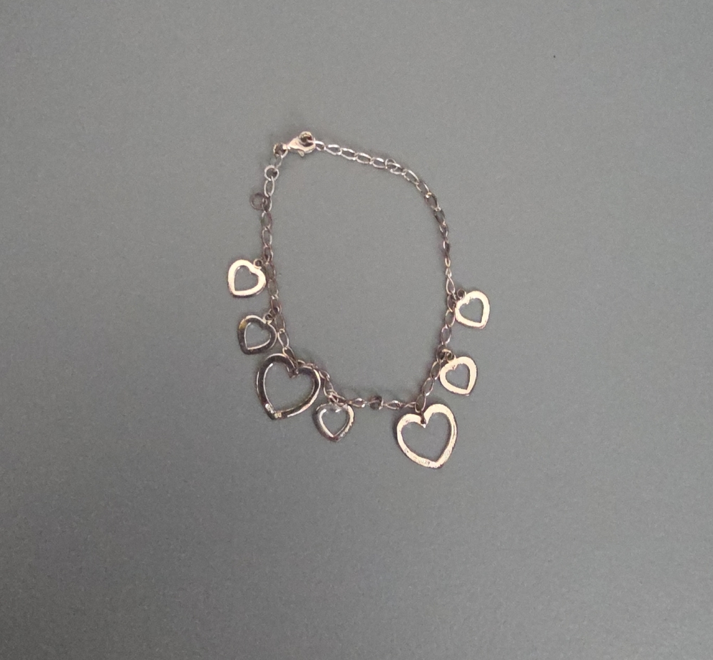 Gold Heart Charm Bracelet - Women's Fashion Jewelry